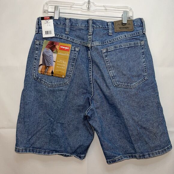 Wrangler Jean Shorts Men’s Size 34 Denim Relaxed Fit Blue NWT - Picture 1 of 7